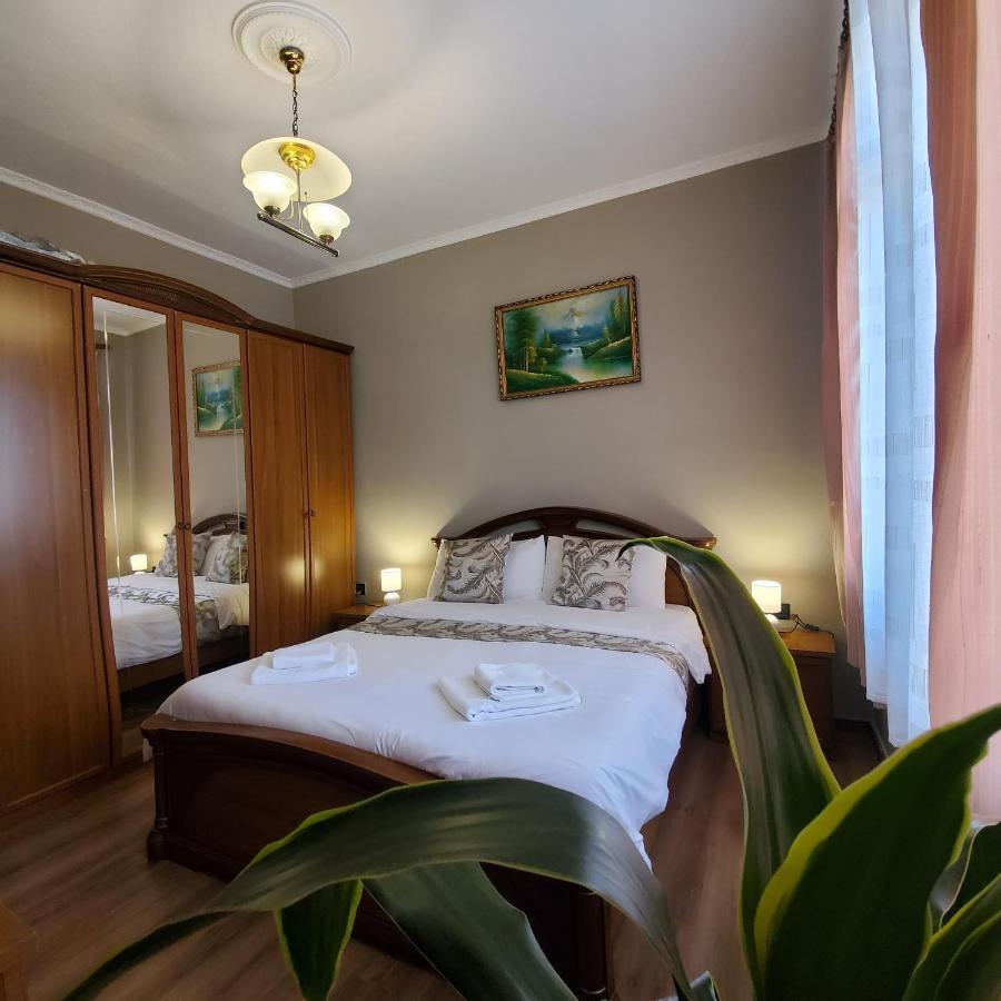 Metropolitan Apartments - City Center Tirana Eksteriør billede